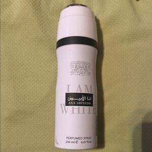 White Perfumed Spray
